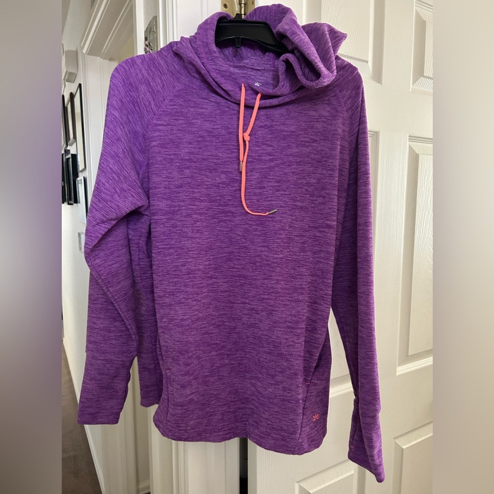 Active hoodie